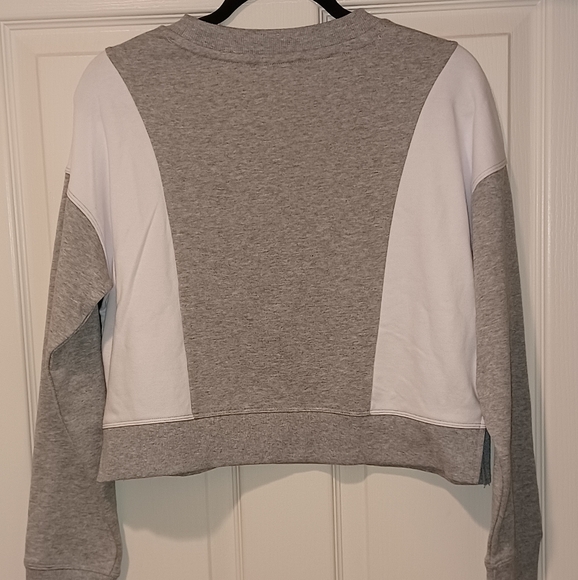 CALVIN KLEIN PERFORMANCE CK CROPPED SWEATSHIRT
COL - Picture 8 of 8